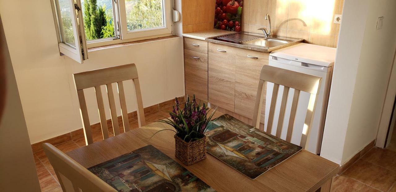 Apartmani Mia Rada Budva Exteriér fotografie
